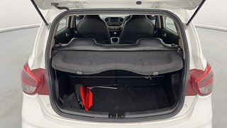 Used 2018 Hyundai Grand i10 [2017-2020] Sportz 1.2 CRDi Diesel Manual interior DICKY INSIDE VIEW