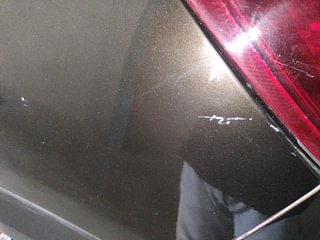 Used 2019 Renault Kwid [2015-2019] 1.0 RXT AMT Petrol Automatic dents MINOR SCRATCH