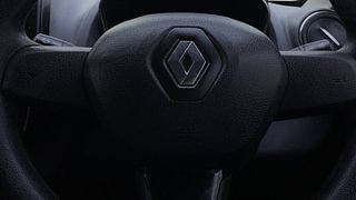 Used 2019 Renault Kwid [2015-2019] 1.0 RXT AMT Opt Petrol Automatic top_features Airbags