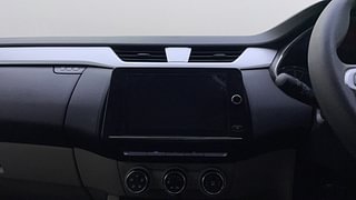 Used 2020 Renault Triber RXZ AMT Petrol Automatic top_features Touch screen infotainment system