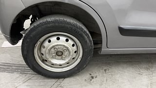 Used 2012 Maruti Suzuki Wagon R 1.0 [2010-2013] LXi CNG Petrol+cng Manual tyres RIGHT REAR TYRE RIM VIEW