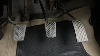 Used 2017 Hyundai Eon [2011-2018] D-Lite+ Petrol Manual interior PEDALS VIEW