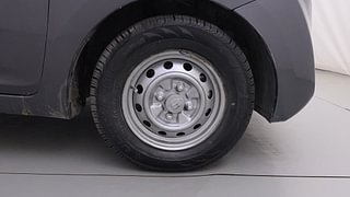 Used 2014 Hyundai Eon [2011-2018] Era Petrol Manual tyres RIGHT FRONT TYRE RIM VIEW