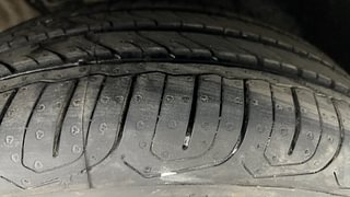 Used 2020 Volkswagen Vento Highline 1.0L TSI Petrol Manual tyres RIGHT FRONT TYRE TREAD VIEW
