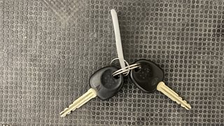Used 2017 Hyundai Eon [2011-2018] Magna + Petrol Manual extra CAR KEY VIEW