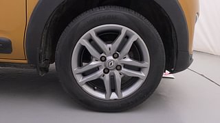 Used 2020 Renault Triber RXZ AMT Petrol Automatic tyres RIGHT FRONT TYRE RIM VIEW