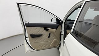Used 2017 Hyundai Eon [2011-2018] D-Lite+ Petrol Manual interior LEFT FRONT DOOR OPEN VIEW