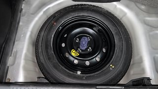 Used 2019 Maruti Suzuki Swift [2017-2021] ZXi AMT Petrol Automatic tyres SPARE TYRE VIEW