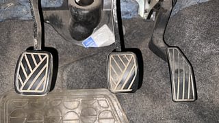 Used 2016 Maruti Suzuki Celerio ZXI Petrol Manual interior PEDALS VIEW