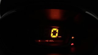 Used 2019 Renault Kwid [2015-2019] 1.0 RXT AMT Petrol Automatic interior CLUSTERMETER VIEW