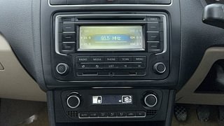 Used 2014 Volkswagen Polo [2010-2014] Highline1.2L (P) Petrol Manual interior MUSIC SYSTEM & AC CONTROL VIEW