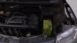 Used 2019 Renault Kwid [2015-2019] 1.0 RXT AMT Opt Petrol Automatic engine ENGINE LEFT SIDE VIEW