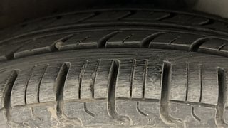 Used 2017 Hyundai Eon [2011-2018] Magna + Petrol Manual tyres RIGHT FRONT TYRE TREAD VIEW