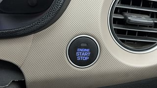 Used 2016 Hyundai Grand i10 [2013-2017] Asta (O) AT 1.2 kappa VTVT Petrol Automatic top_features Keyless start