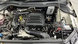 Used 2020 Volkswagen Vento Highline 1.0L TSI Petrol Manual engine ENGINE LEFT SIDE VIEW