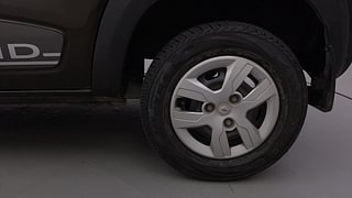 Used 2019 Renault Kwid [2015-2019] 1.0 RXT AMT Opt Petrol Automatic tyres LEFT REAR TYRE RIM VIEW