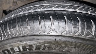 Used 2014 Hyundai i10 magna 1.1 Petrol Manual tyres LEFT REAR TYRE TREAD VIEW
