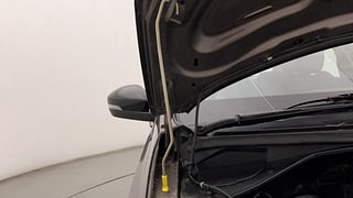 Used 2019 Tata Tiago [2016-2020] Revotron XZA AMT Petrol Automatic engine ENGINE RIGHT SIDE HINGE & APRON VIEW
