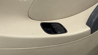 Used 2017 Hyundai Eon [2011-2018] Magna + Petrol Manual top_features Power windows