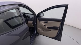 Used 2014 Hyundai Eon [2011-2018] Era Petrol Manual interior RIGHT FRONT DOOR OPEN VIEW