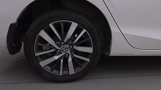 Used 2021 Honda City VX CVT Petrol Automatic tyres RIGHT REAR TYRE RIM VIEW