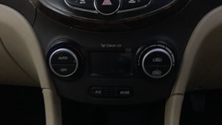 Used 2017 Hyundai Fluidic Verna 4S [2015-2018] 1.6 VTVT SX Petrol Manual top_features Air quality control/filter