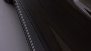 Used 2019 Renault Kwid [2015-2019] 1.0 RXT AMT Opt Petrol Automatic dents MINOR DENT