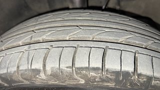 Used 2019 Tata Tiago [2016-2020] Revotron XZA AMT Petrol Automatic tyres RIGHT FRONT TYRE TREAD VIEW