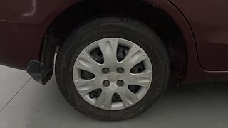 Used 2014 Honda Amaze [2013-2016] 1.2 S i-VTEC Petrol Manual tyres RIGHT REAR TYRE RIM VIEW