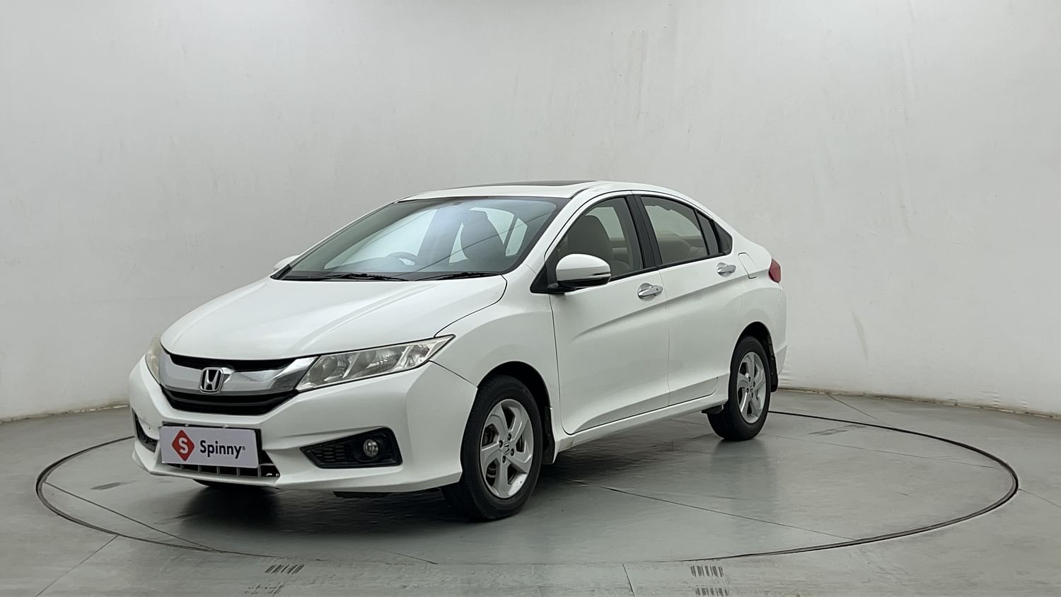 LEFT FRONT CORNER VIEW
