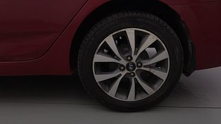 Used 2017 Hyundai Fluidic Verna 4S [2015-2018] 1.6 VTVT SX Petrol Manual tyres LEFT REAR TYRE RIM VIEW