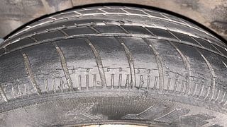 Used 2016 Honda Brio [2011-2016] EX MT Petrol Manual tyres RIGHT REAR TYRE TREAD VIEW