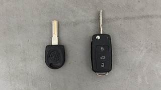 Used 2020 Volkswagen Polo [2018-2022] Comfortline 1.0L (P) Petrol Manual extra CAR KEY VIEW