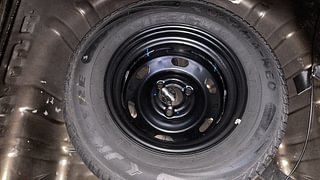 Used 2019 Renault Kwid [2015-2019] 1.0 RXT AMT Opt Petrol Automatic tyres SPARE TYRE VIEW