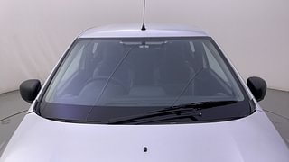 Used 2016 Renault Kwid [2015-2019] RXL Petrol Manual exterior FRONT WINDSHIELD VIEW