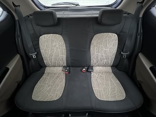 Used 2016 Hyundai Grand i10 [2013-2017] Asta (O) AT 1.2 kappa VTVT Petrol Automatic interior REAR SEAT CONDITION VIEW
