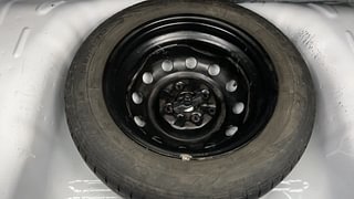 Used 2017 Hyundai Eon [2011-2018] Magna + Petrol Manual tyres SPARE TYRE VIEW