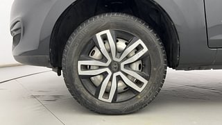 Used 2017 Tata Zest [2014-2019] XE Petrol Petrol Manual tyres LEFT FRONT TYRE RIM VIEW