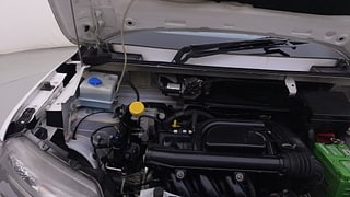 Used 2021 Renault Kwid 1.0L RXT (O) AMT SCE Petrol Automatic engine ENGINE RIGHT SIDE HINGE & APRON VIEW