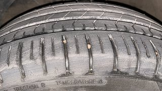 Used 2018 Maruti Suzuki Baleno [2015-2019] Zeta Petrol Petrol Manual tyres LEFT FRONT TYRE TREAD VIEW