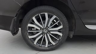 Used 2018 Honda City [2017-2020] ZX CVT Petrol Automatic tyres RIGHT REAR TYRE RIM VIEW