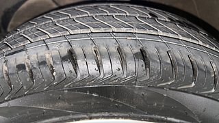 Used 2019 Maruti Suzuki Swift [2017-2021] ZXi AMT Petrol Automatic tyres LEFT FRONT TYRE TREAD VIEW