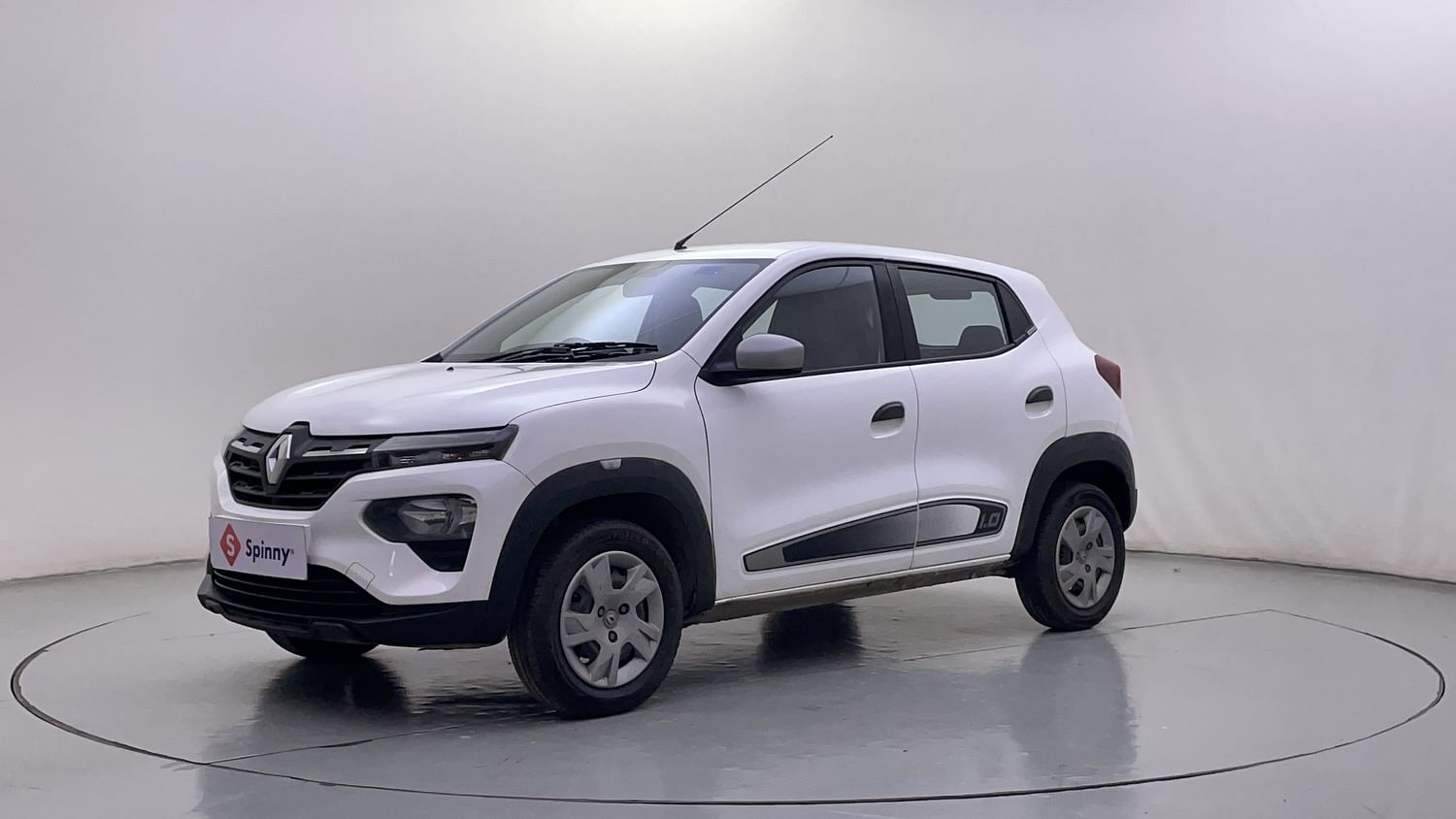 LEFT FRONT CORNER VIEW