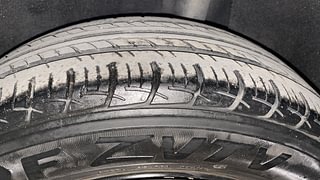 Used 2016 Maruti Suzuki Baleno [2015-2019] Delta AT Petrol Petrol Automatic tyres LEFT REAR TYRE TREAD VIEW