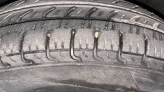 Used 2019 Datsun Redi-GO [2015-2019] S 1.0 AMT Petrol Automatic tyres LEFT FRONT TYRE TREAD VIEW