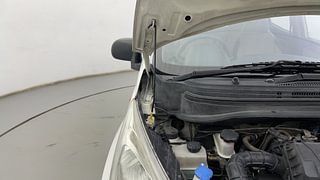 Used 2017 Hyundai Eon [2011-2018] D-Lite+ Petrol Manual engine ENGINE RIGHT SIDE HINGE & APRON VIEW