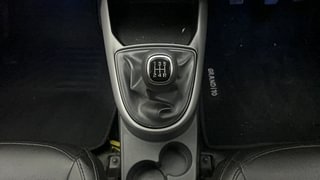 Used 2023 Hyundai Grand i10 Nios Sportz 1.2 CNG Petrol+cng Manual interior GEAR  KNOB VIEW