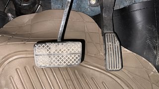 Used 2015 Honda City [2014-2017] VX CVT Petrol Automatic interior PEDALS VIEW
