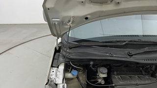 Used 2012 Maruti Suzuki Wagon R 1.0 [2010-2019] VXi Petrol Manual engine ENGINE RIGHT SIDE HINGE & APRON VIEW