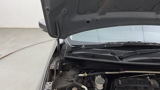 Used 2016 Maruti Suzuki Celerio ZXI Petrol Manual engine ENGINE RIGHT SIDE HINGE & APRON VIEW